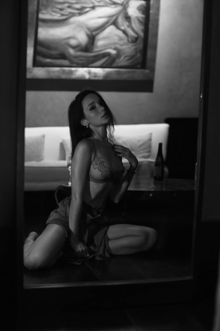 Jessica Indépendante - Photographie d'art intimiste 66